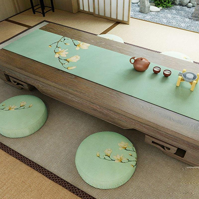 Patrones de flores de magnolia de camino de mesa japonés | Ramen Nation