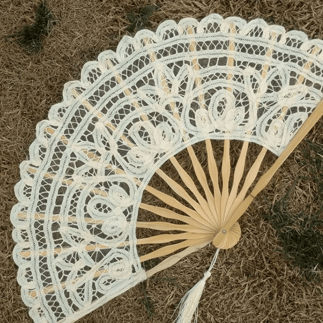 Éventail Japonais en Dentelle | Ramen Nation