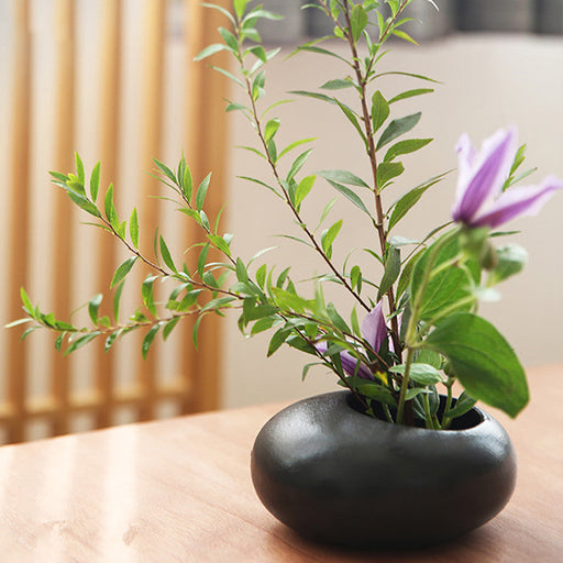 Ikebana Vase à Fleur Noir en Céramique | Ramen Nation