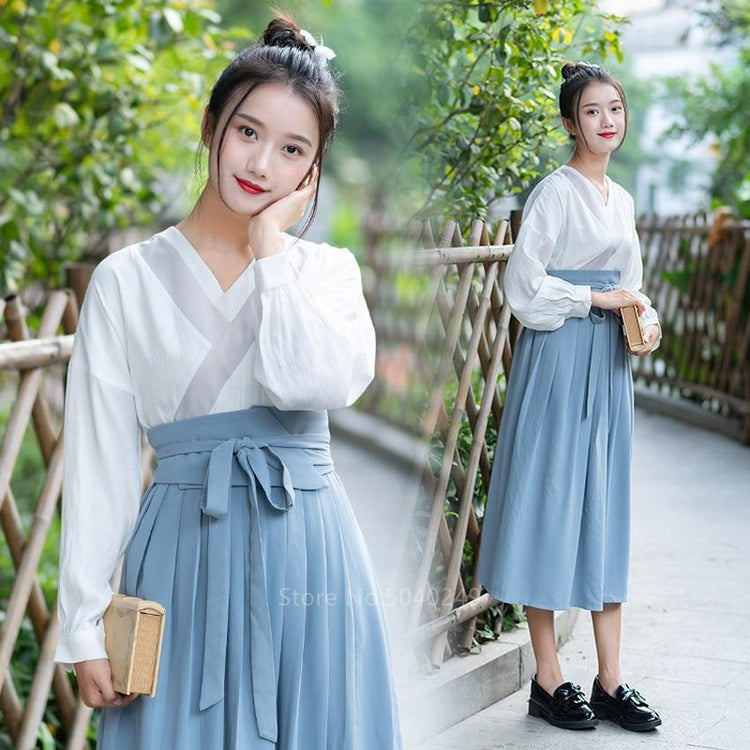 Kimono Japonais Femme - Blanc & Bleu | Ramen Nation
