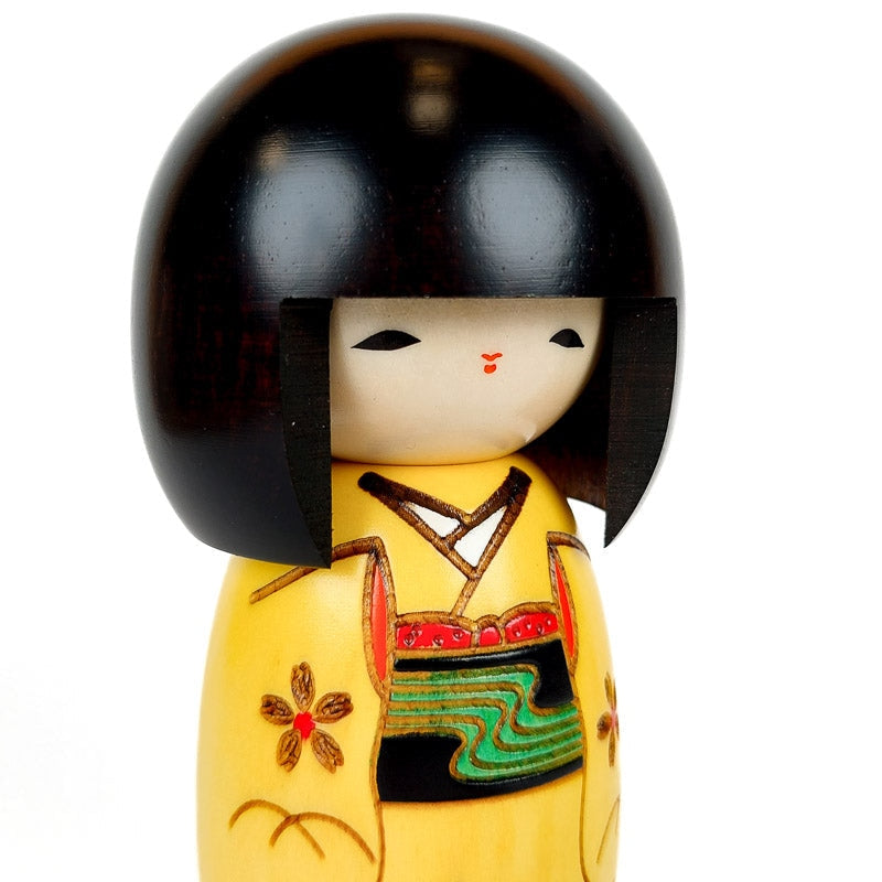 Poupée Kokeshi Jaune