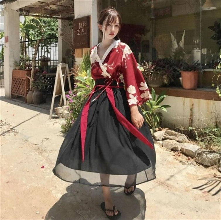 Robe Japonaise Fleurie Longue - Rouge & Noir | Ramen Nation