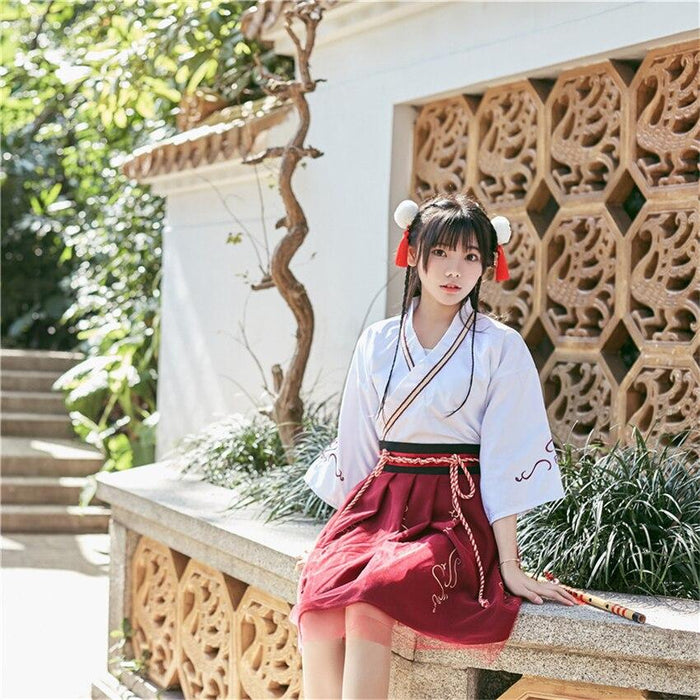 Vestido de kimono tradicional para mujer rojo y blanco | Ramen Nation