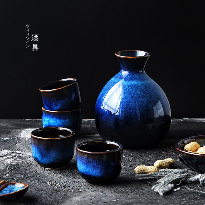 Servicio de sake de cerámica japonesa | Ramen Nation