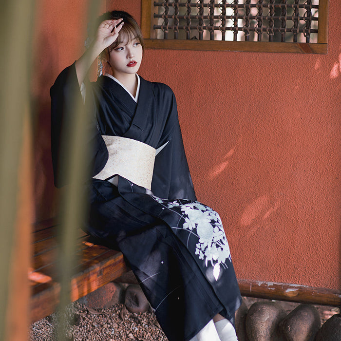 Yukata Noir avec Motif Fleur pour Femme | Ramen Nation